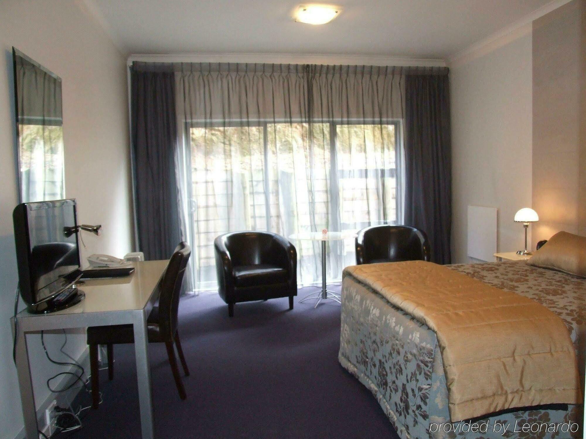 Amethyst Court Motor Lodge Porirua Bagian luar foto